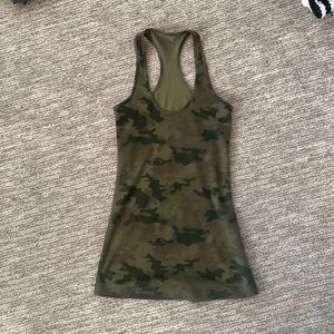 Lululemon tank